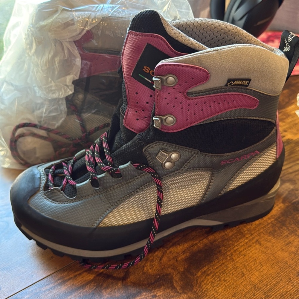 Womens Pink, Grey + Black Charmoz Pro Gore-Tex 9.5 Hiking Outdoor High Top Shoe - Picture 3 of 7